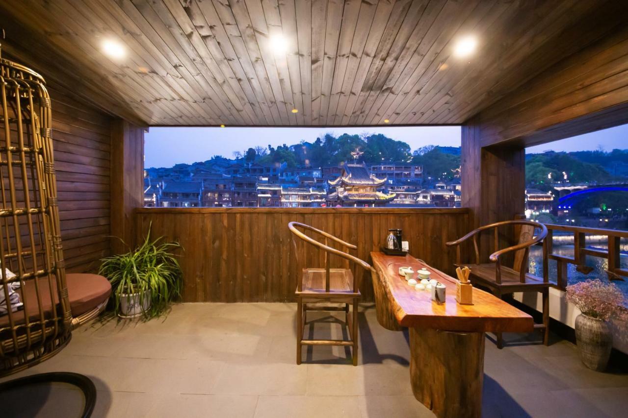 Fenghuang Slowly Time Inn 외부 사진