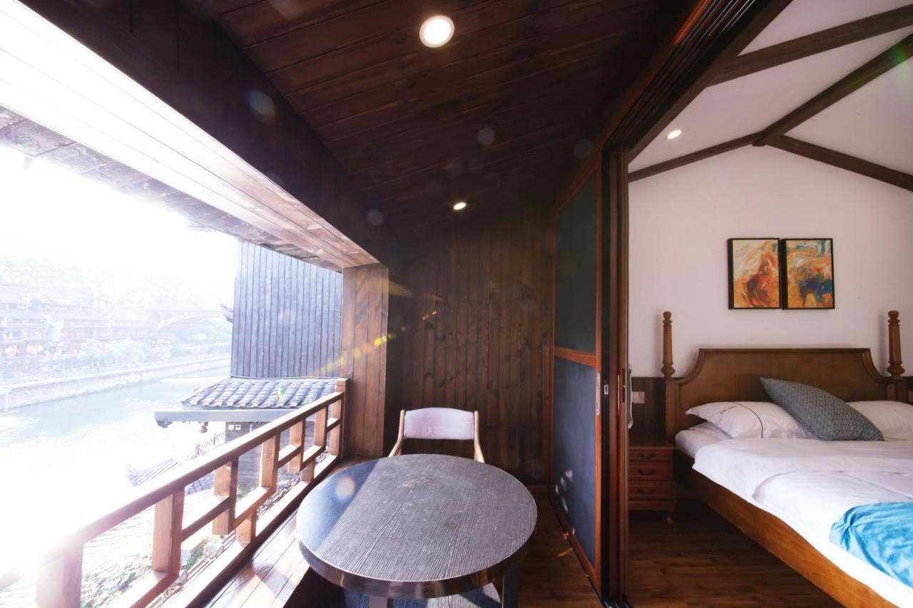 Fenghuang Slowly Time Inn 외부 사진