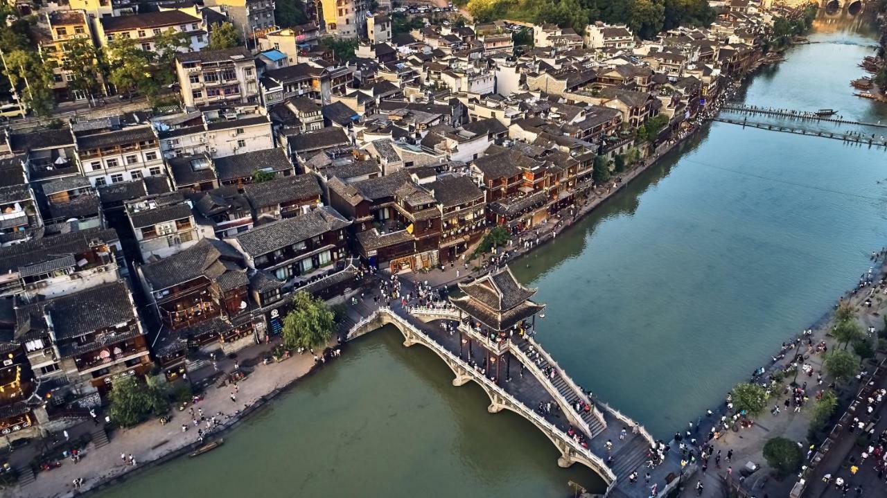 Fenghuang Slowly Time Inn 외부 사진